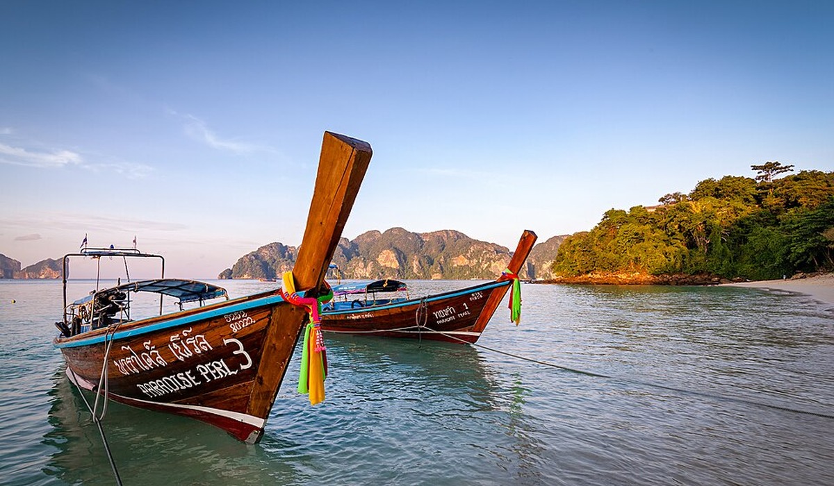Private Longtail Boat